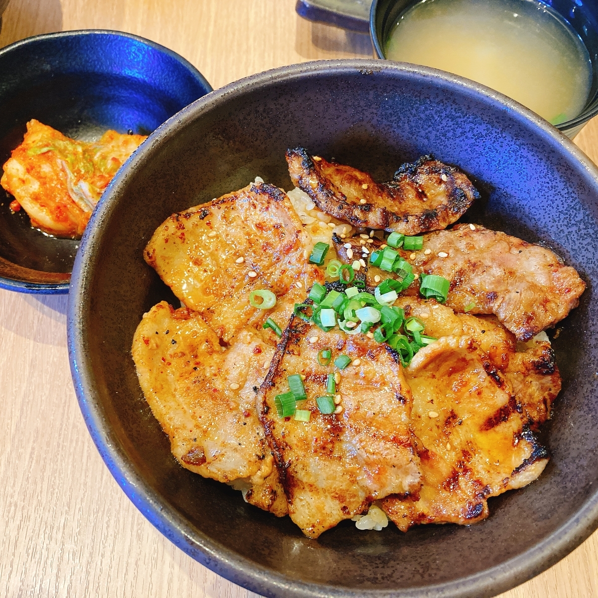  マルハ　カルビ丼