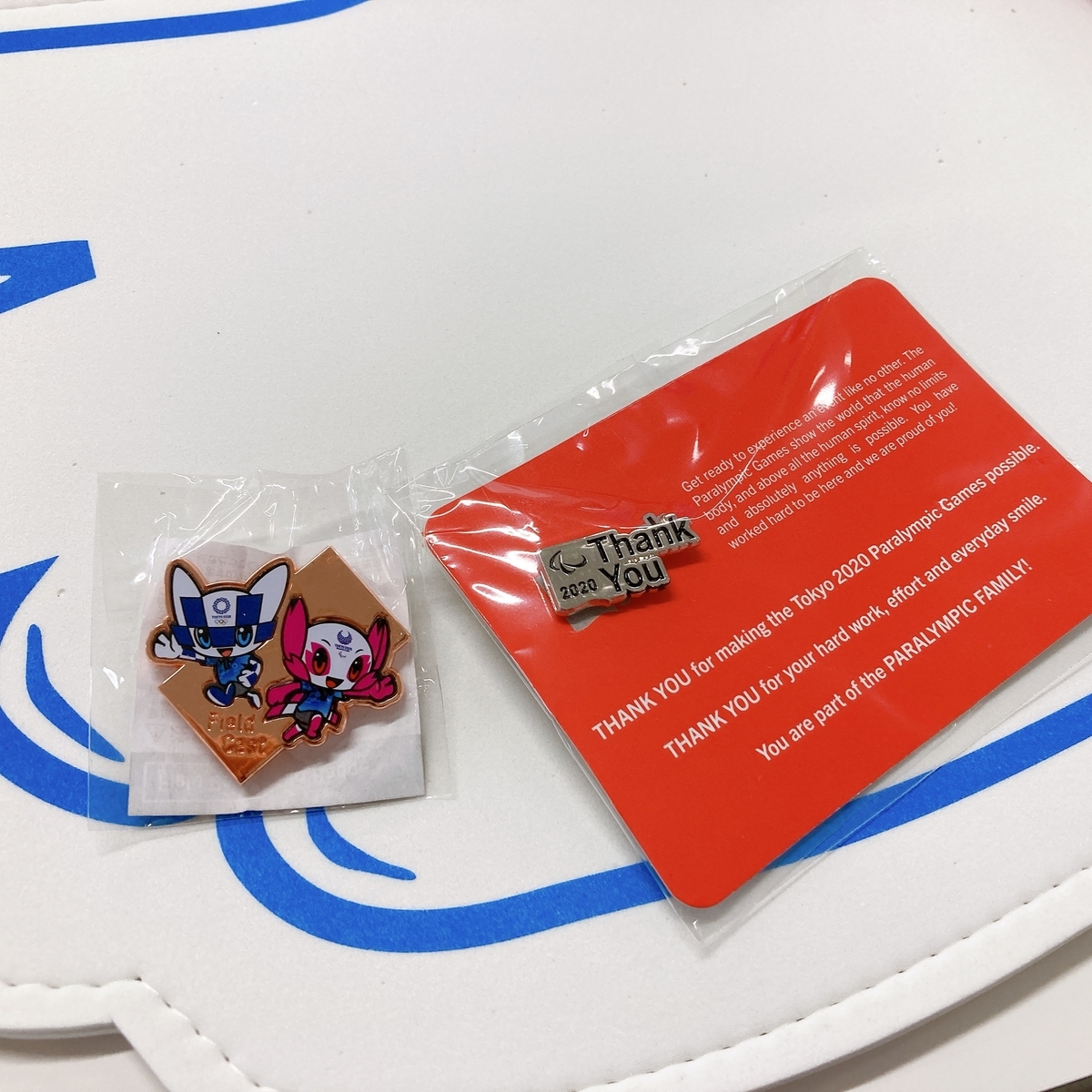 フィールドキャスト　ピンバッチ