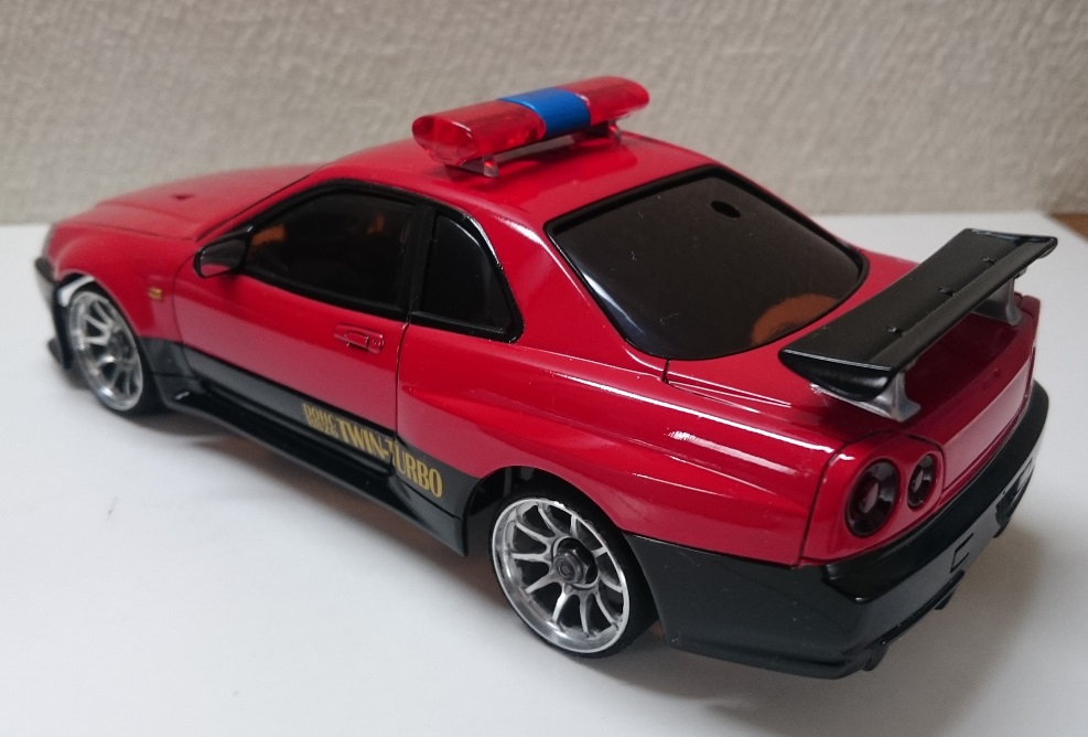京商ミニッツ　ミニッツ　Police Car R34 GT-R 警視庁パトカー Amazon | 京商 MINI-Z 警視庁パトカー R34 GT-R 日産