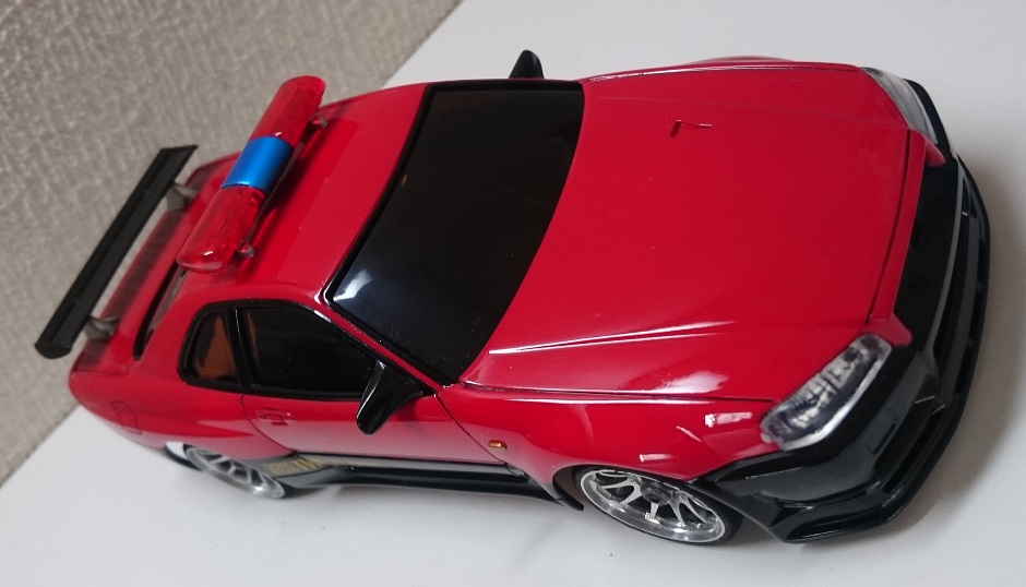 ミニッツ 「スカイラインGT-R R34」を西部警察風に塗装