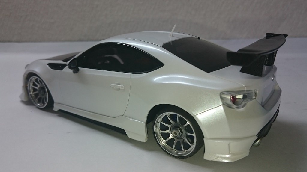 ミニッツ トヨタ86を塗装！ - リッキーのこだわり