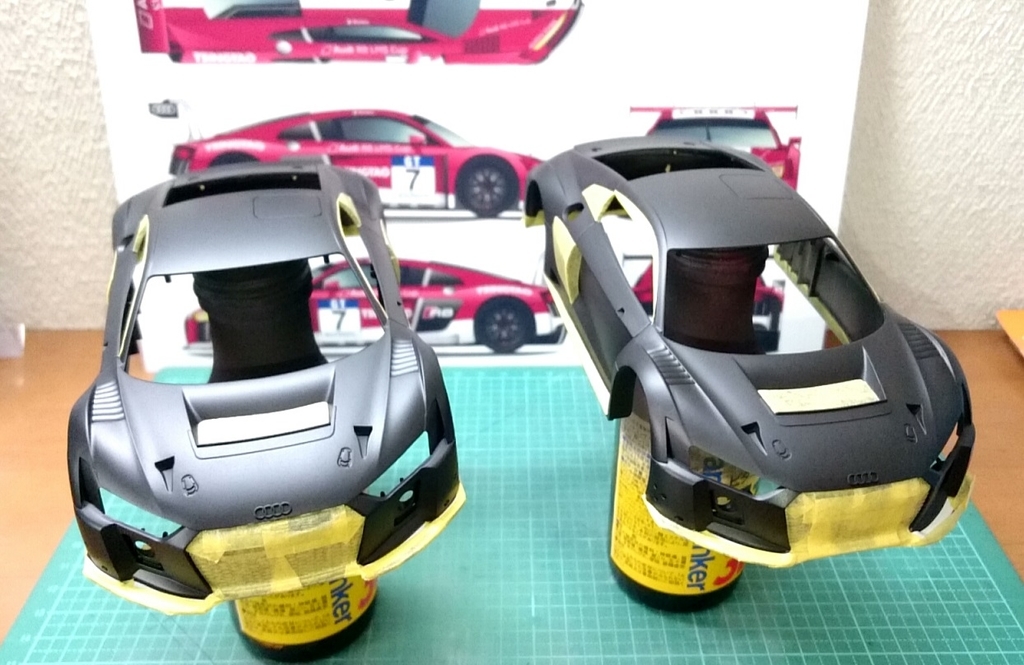 ミニッツ Audi R8 LMS 2015を「GT300」カラーに塗装！＜前編