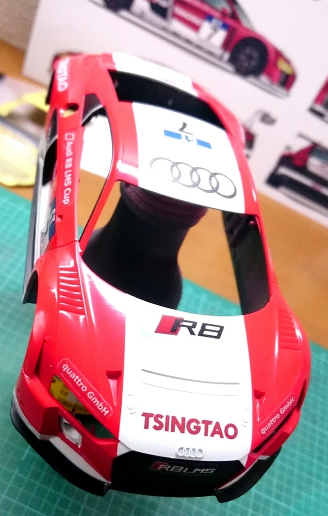ミニッツ Audi R8 LMS 2015を「GT300」カラーに塗装！＜中編