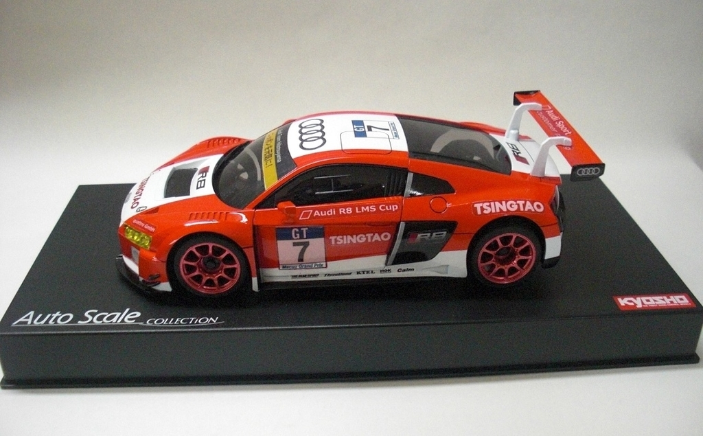 ミニッツ オートスケール　アウディ R8 LMS 2015 Kyosho Mini-Z MR-03W-MM Audi R8 LMS 2015 Pre-Painted Body