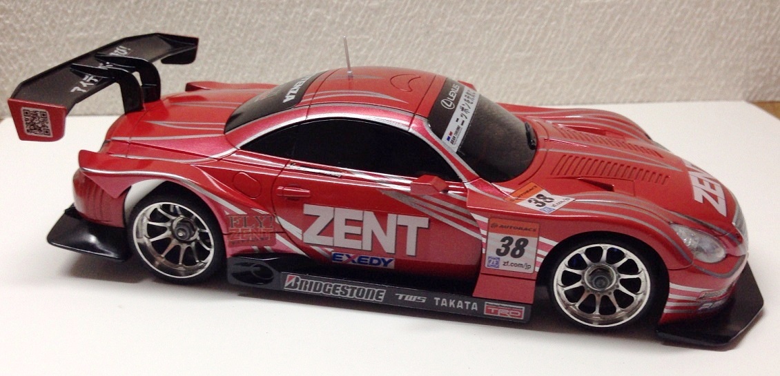 ミニッツ レクサスSC430を「ZENT CERUMO2013」に塗装