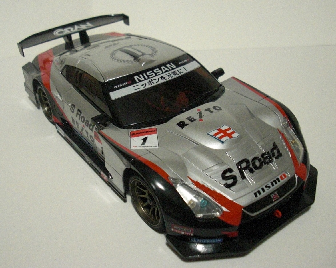 ミニッツ GT－R GT500をS Road REITO MOLAに塗装