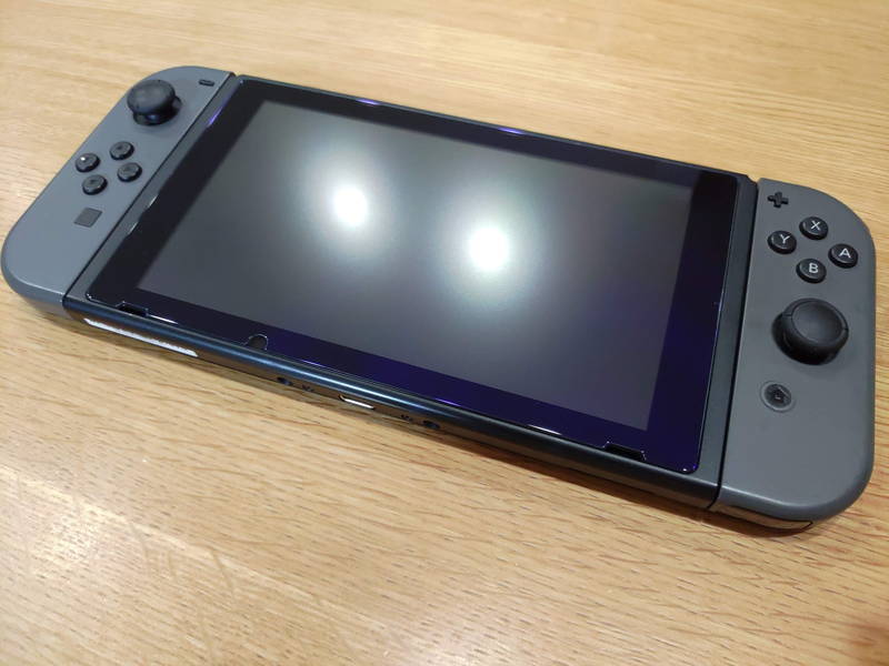 任天堂Switchを落としてしまい画面にひび割れが入ってしまったので修理する - 大人のおもちゃ箱