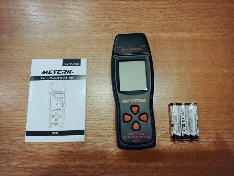 家庭用 電磁波計 電磁波測定器 Meterk で身近にある危険な箇所を確認する 大人のおもちゃ箱