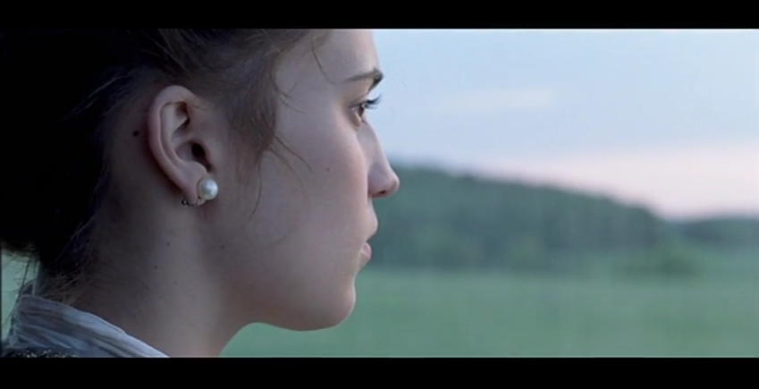 『ロイヤル・アフェア 愛と欲望の王宮』を観ました。 雪の足跡