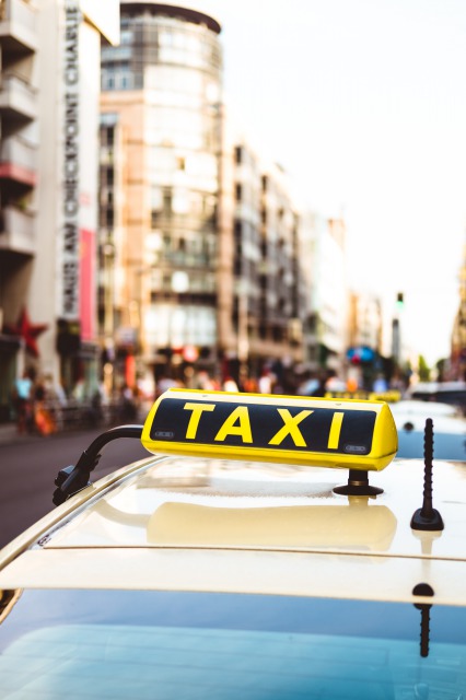 タクシーで使える旅行英会話フレーズ集 これさえ覚えておけば安心 ー世界へのdoorー