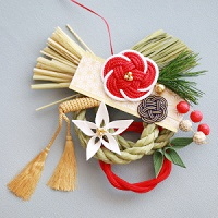 新年準備 100均の しめ縄 を100均造花でアレンジ 自分好みのしめ縄で新年を迎えたいと思います りんごの時間