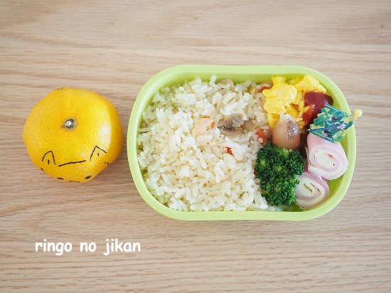 幼稚園弁当 セブンイレブンで見つけたお弁当にピッタリなもの 困ったときのアイテムがあると安心です りんごの時間