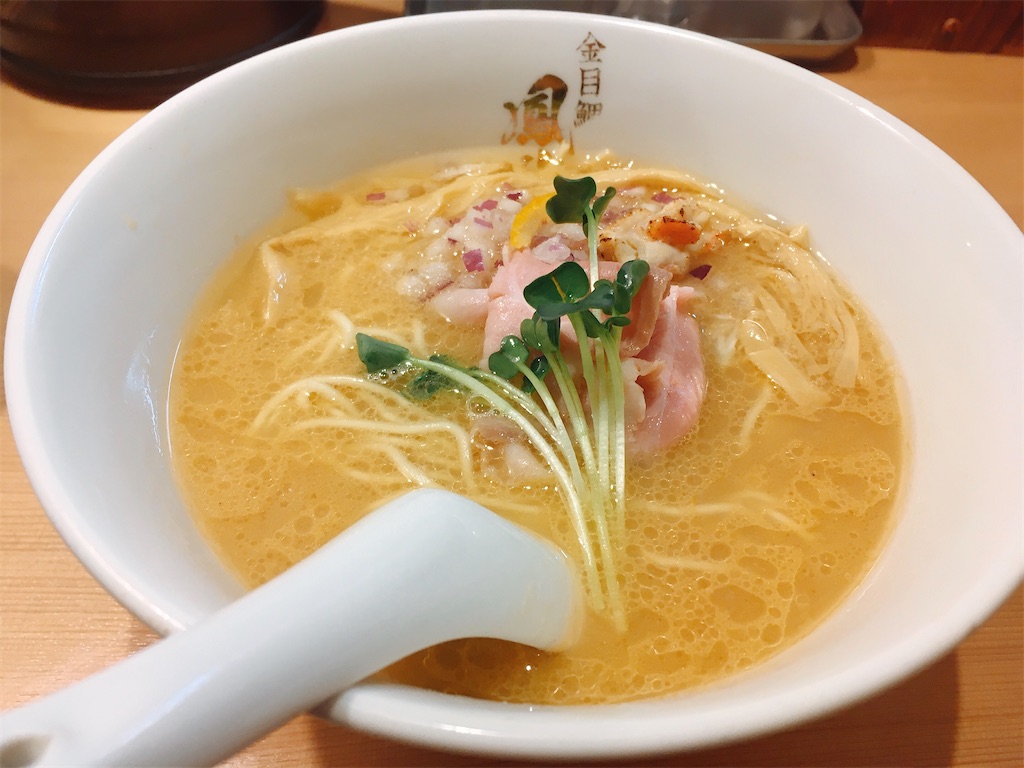 新宿の金目鯛ラーメン 寒い日に食べたい 鳳仙花 のこだわりの一杯 りんごののほほんブログ 新宿の金目鯛ラーメン 寒い日に食べたい 鳳仙花 のこだわりの一杯 りんごののほほんブログ