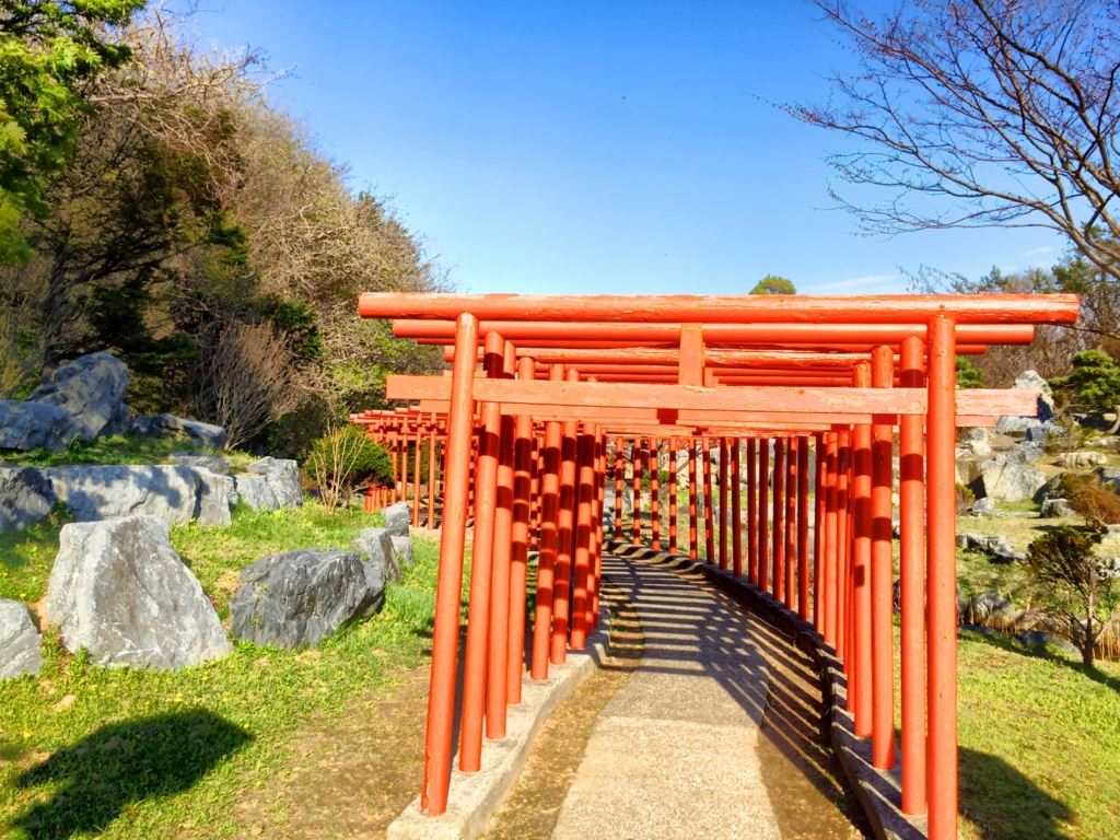 【高山稲荷神社】千本鳥居 【高山稲荷神社】千本鳥居