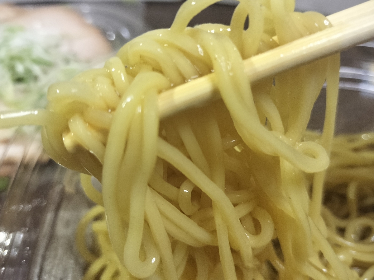 醤油ラーメン チャーシュー入り写真 セブン「チャーシュー5枚のせ醤油ラーメン」食べた | タベテミタ