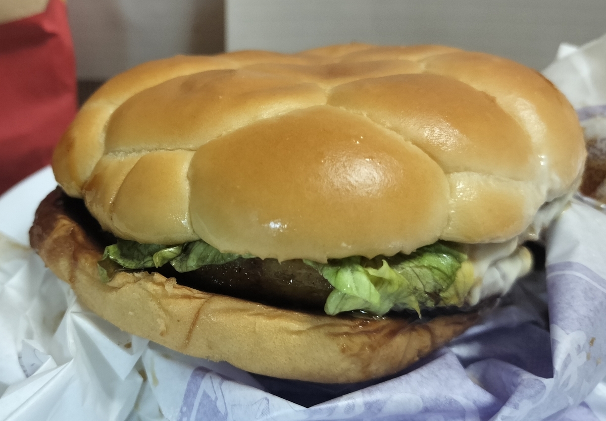 チーズダブルてりやきの実物写真