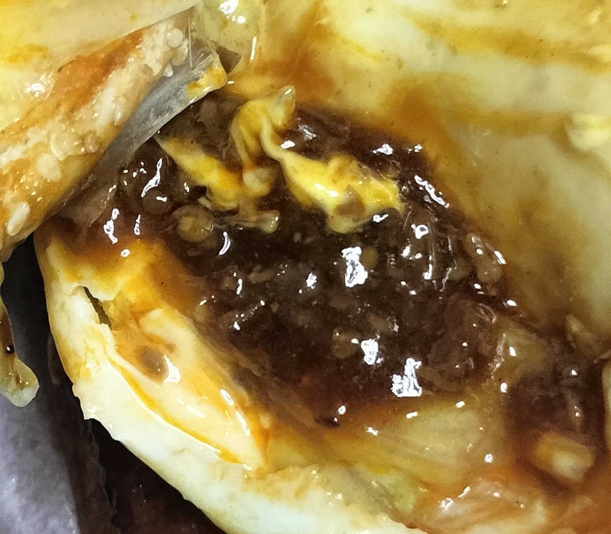 炭火焼肉風てりたまの炭火焼肉風フィリングの写真