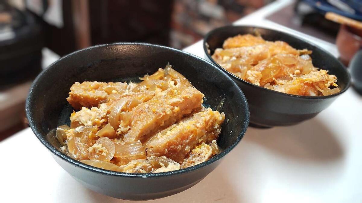 レンジで簡単調理のとんかつでカツ丼。生協
