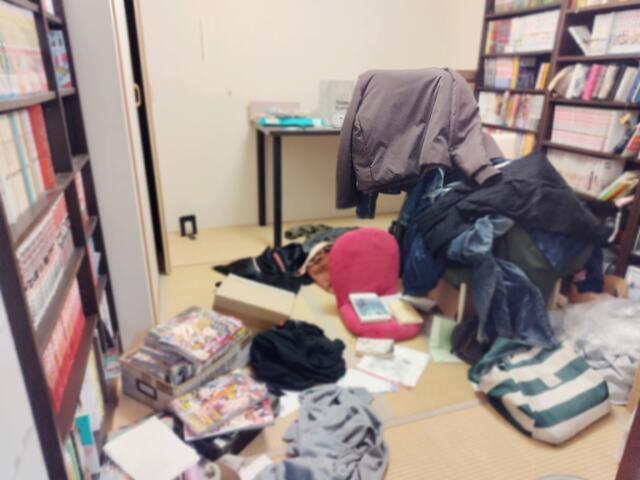 汚部屋に成り果てた和室の大物を処分