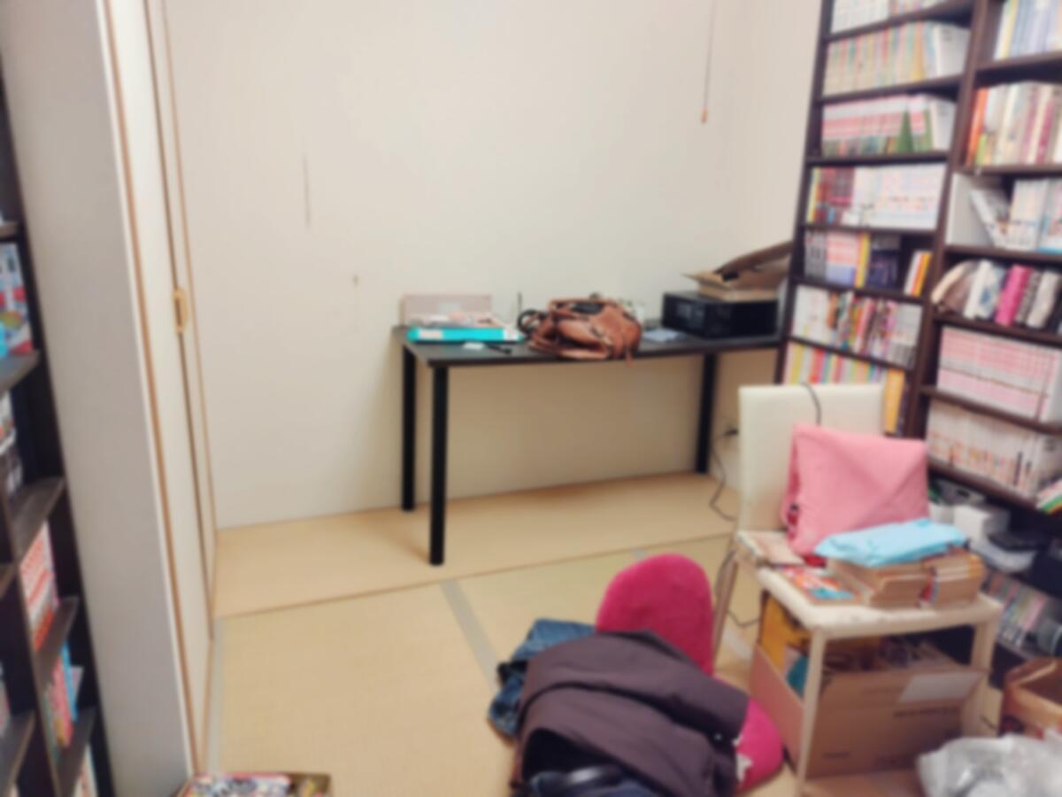 和室の片付け、少しスッキリしました。