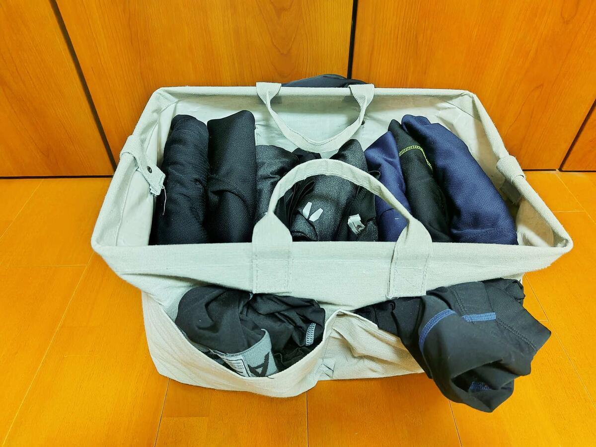 夫のトレーニングウェア入れ