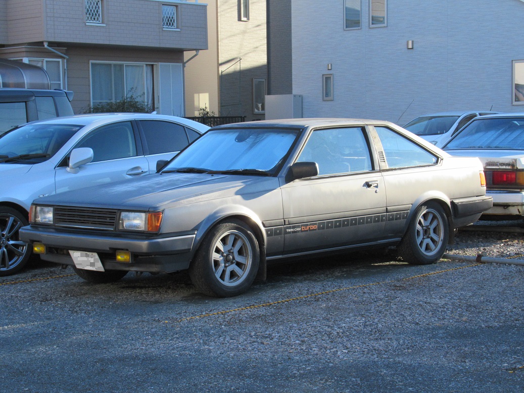 トヨタ カリーナ 3代目後期 1 8gt Trクーペとセダン カネ無しpapaがクルマを愉しむ術 Sube トヨタ カリーナ 3代目後期 1 8gt Trクーペとセダン カネ無しpapaがクルマを愉しむ術 Sube