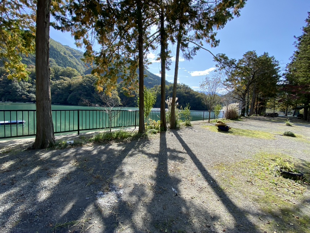 神奈川 相模湖 秋山川キャンプ場でごほうび秋ソロキャン 週末はじめました