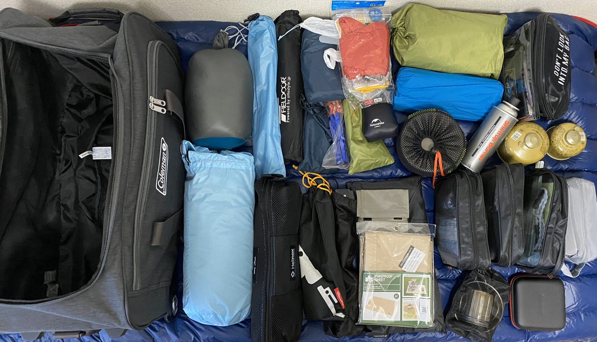 ボストンキャリーに入れるギアたち