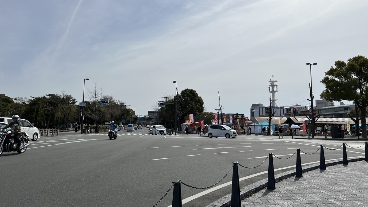 姫路城前の交差点