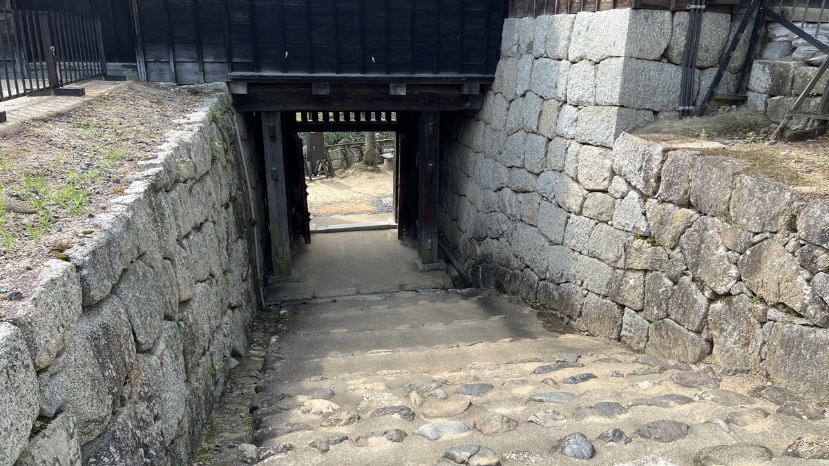 隠門
