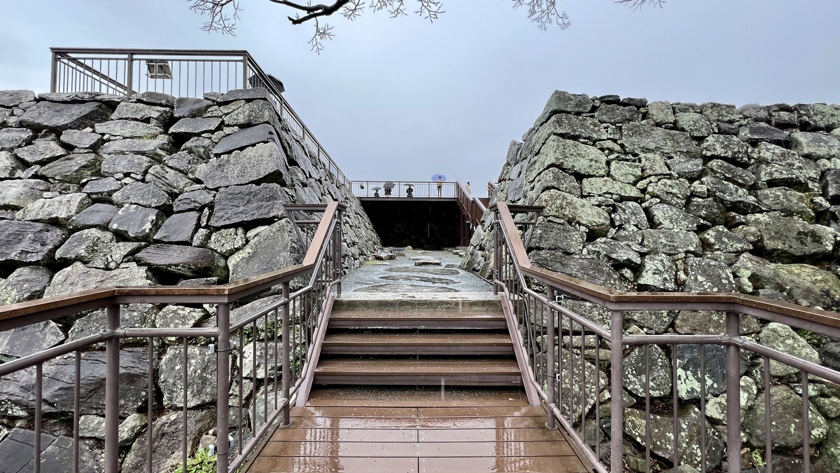 展望デッキの通路