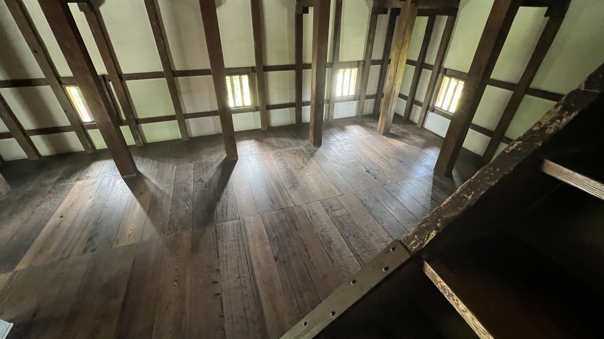 旧二ノ丸隅櫓内部