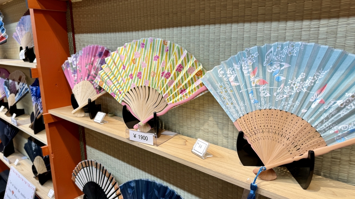 扇子売り場