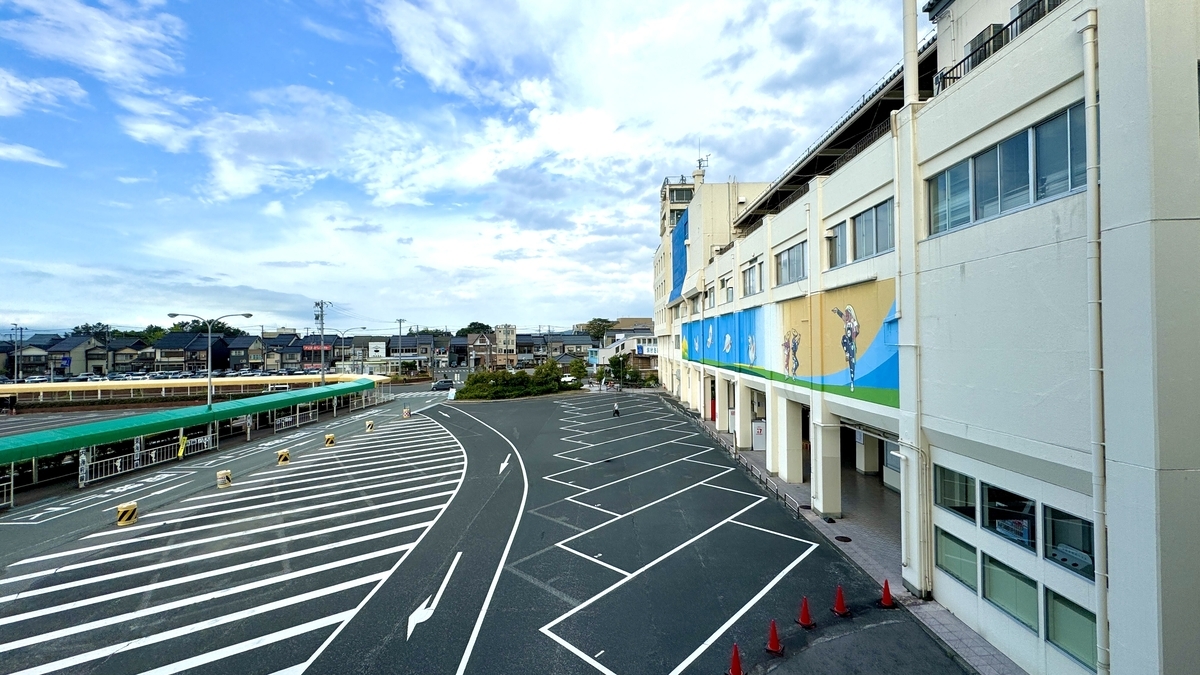 両津港ターミナル