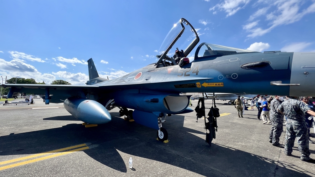 戦闘機展示