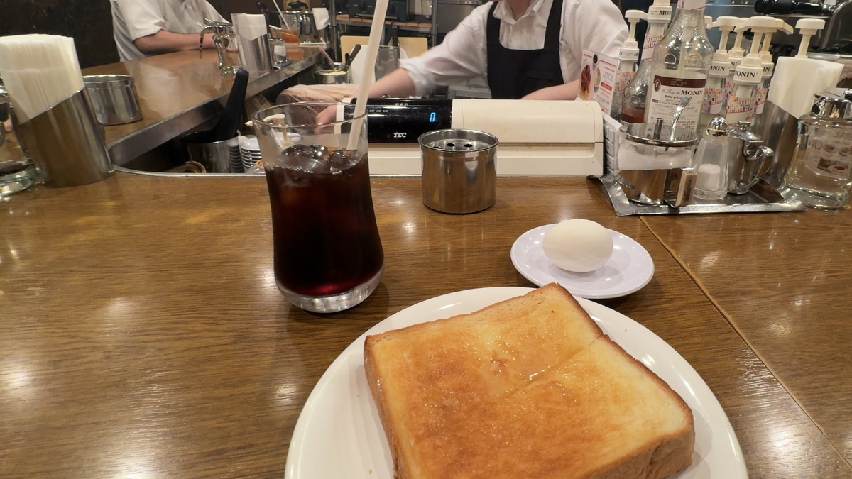 カウンター席