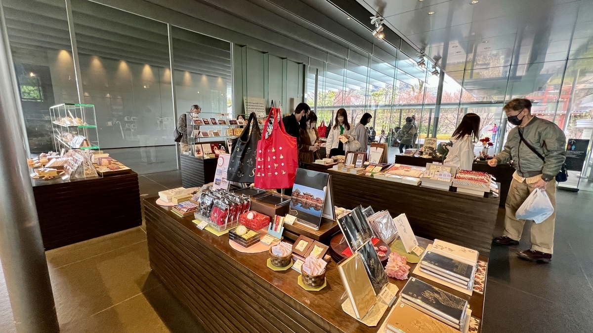 ミュージアムショップ店内