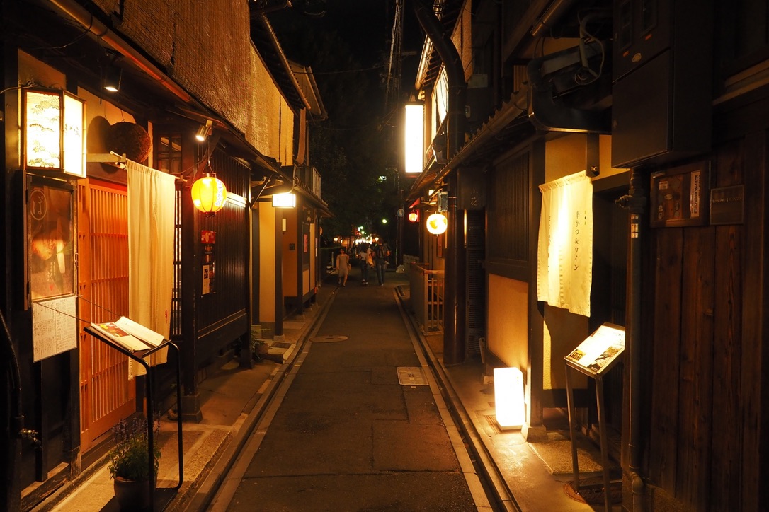 夜の先斗町