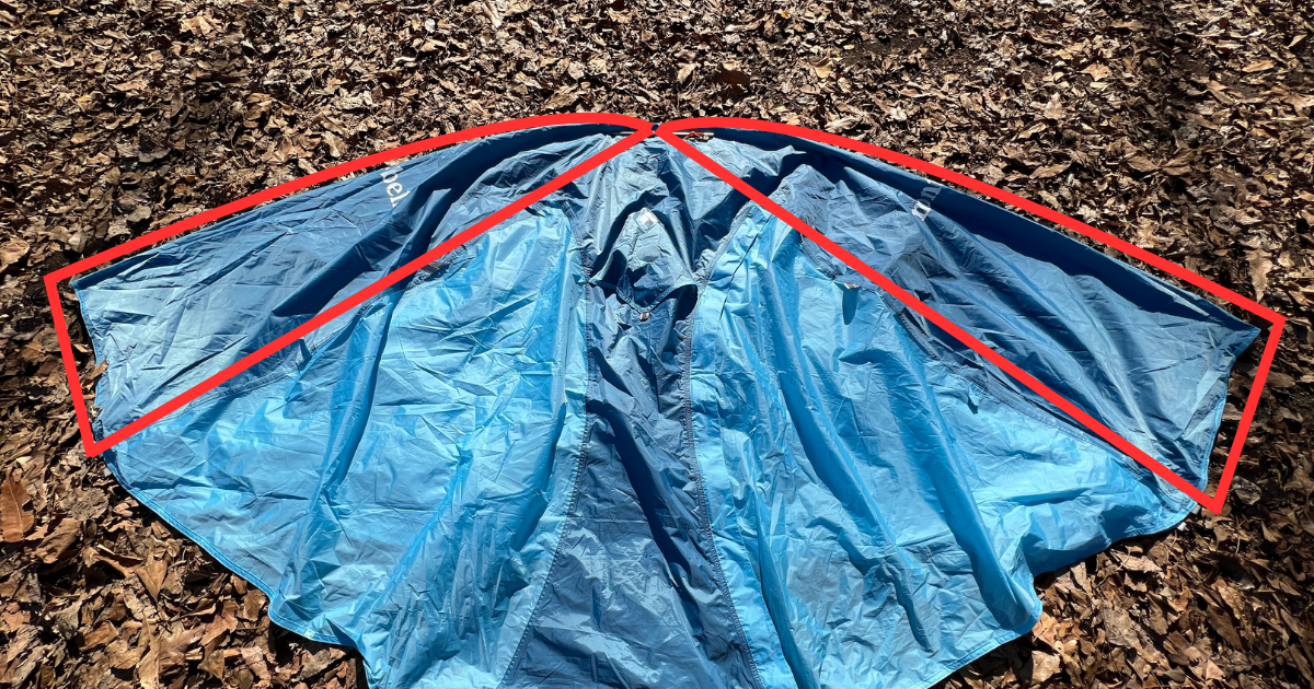 テントの両脇に当たる部分