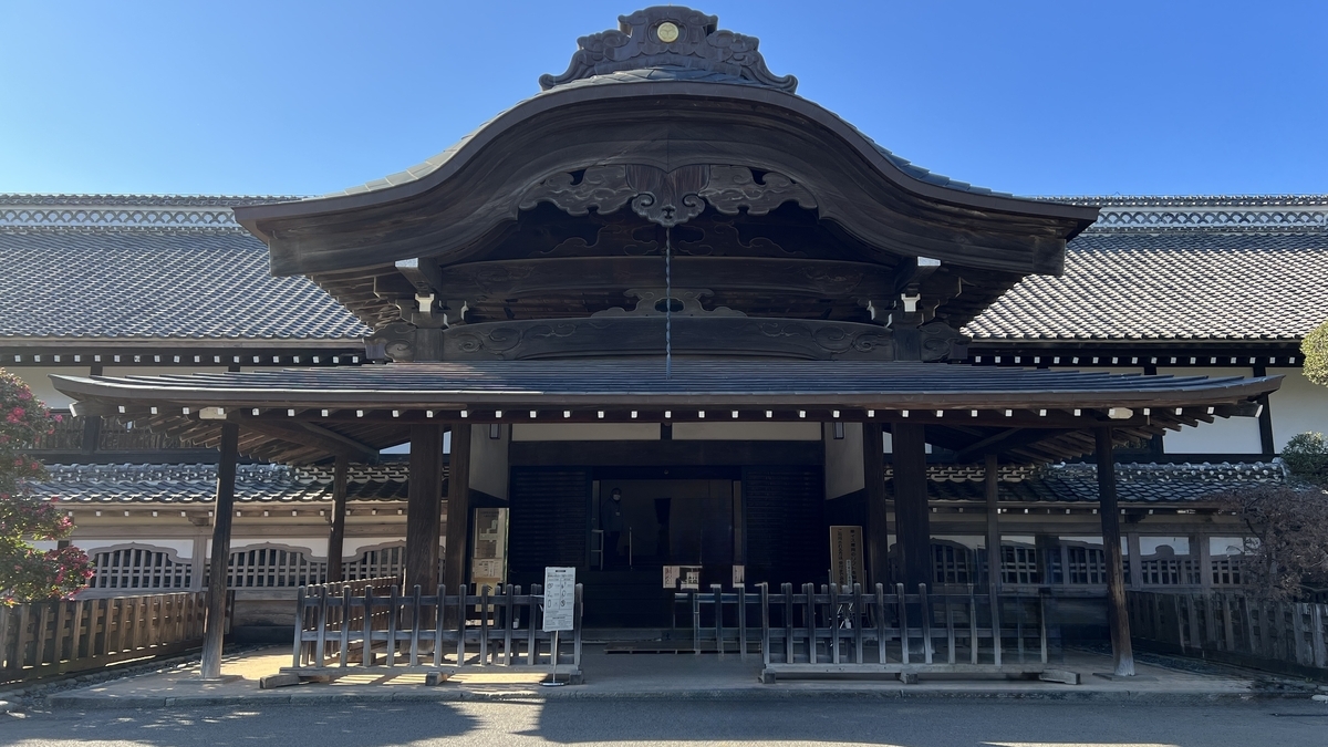 唐破風玄関