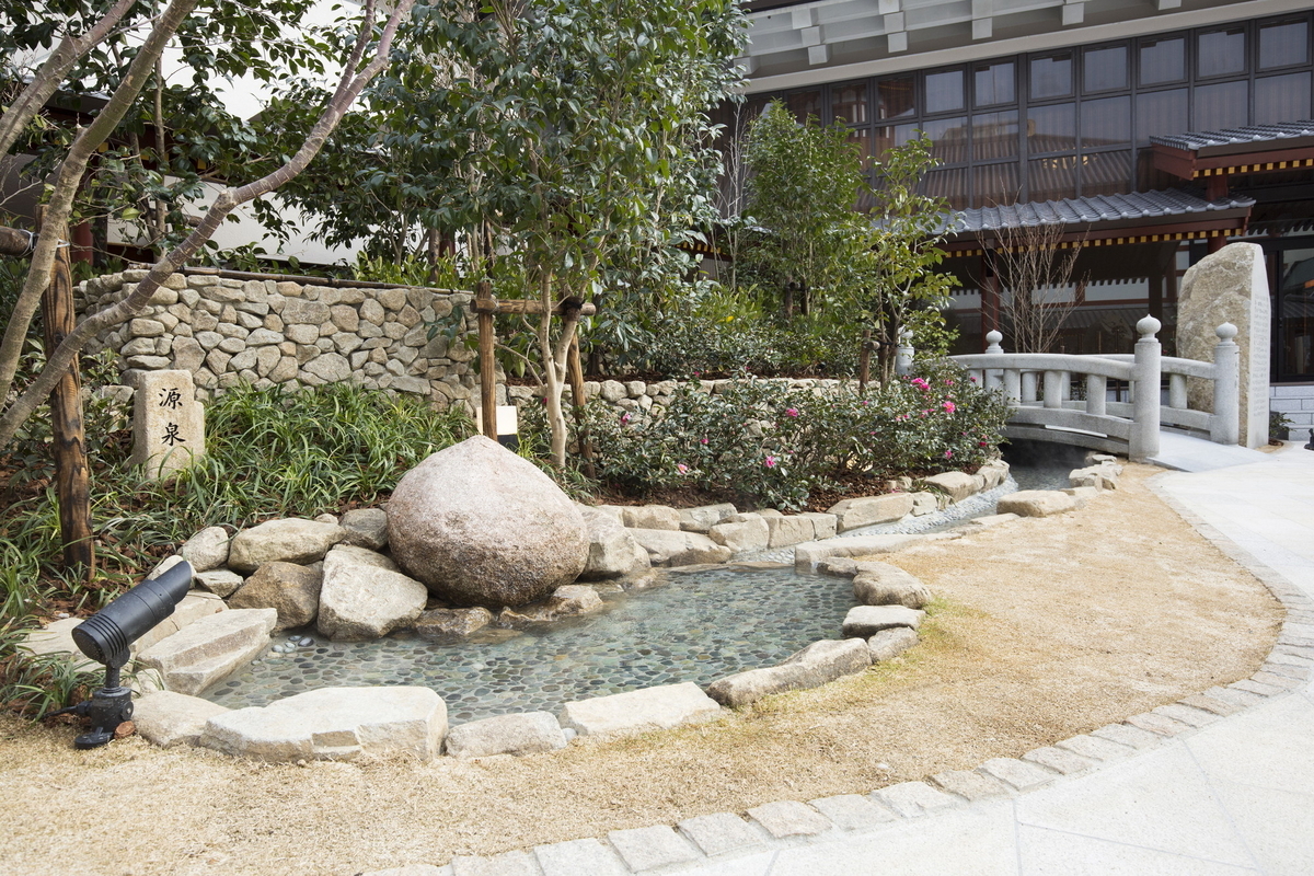 湯の川（昼）