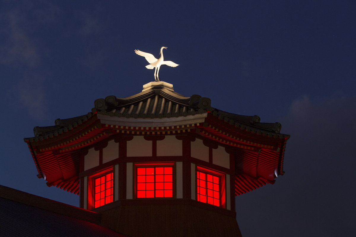 塔屋・白鷺（夜）
