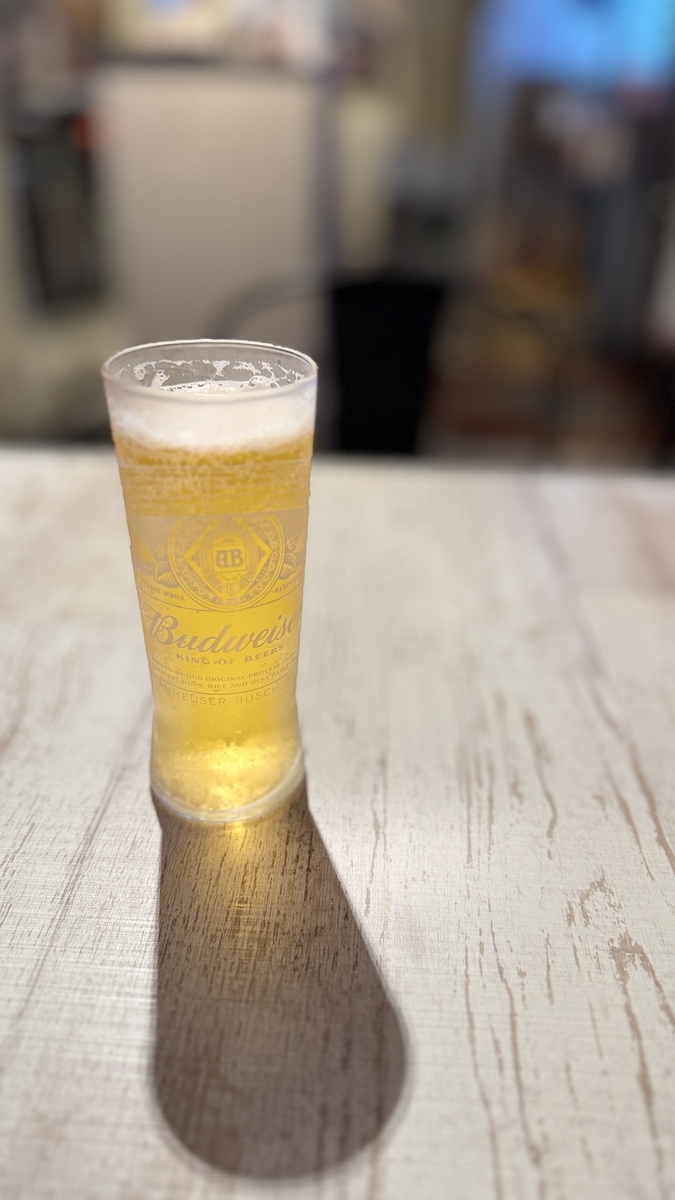 RICH GARDEN 心斎橋本店で提供されるバドワイザーの生ビール