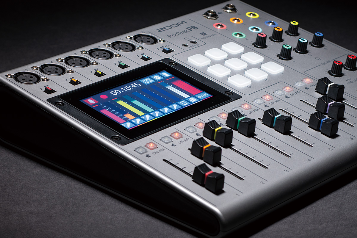 ZOOM PodTrak P8」製品レビュー：マイク入力／ヘッドフォン出力