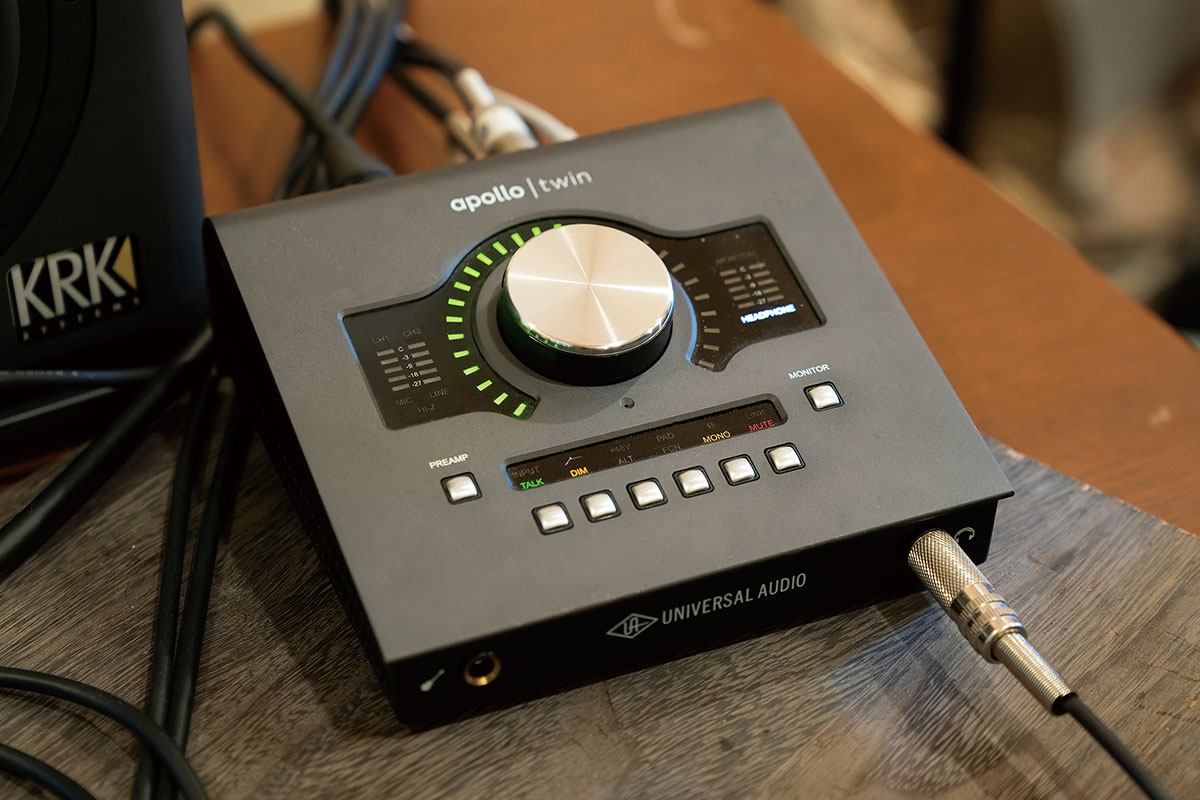 屋敷豪太 × 谷川充博がAPI Vision Console Emulation Bundleでドラム録音！ - サンレコ 〜音楽制作と音響の ...