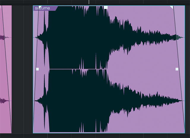 ストリップサイレンスで処理された部分には、自動的にフェードがかかります。このフェードを調整したり、イベントの端を引っ張ってカットされた部分を復活させたりして、より自分好みの聴こえ方にすることも可能です