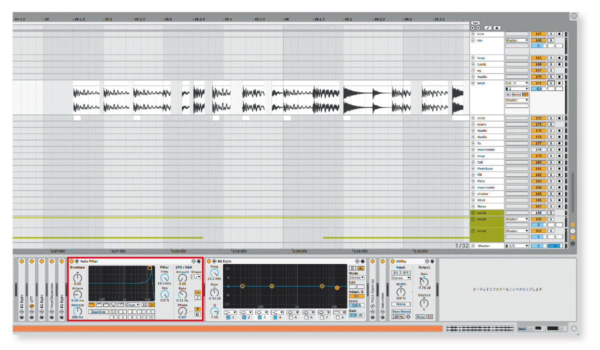 ABLETON Live付属のAuto Filter（赤枠）を使用して10kHzをブースト。ブレイクビーツのアタックを強調している