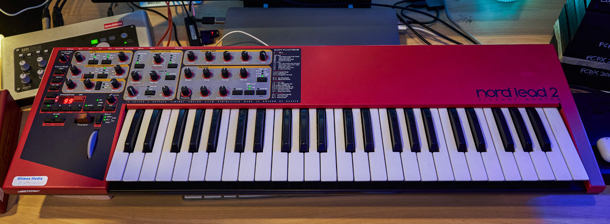 NORD Nord Lead 2はMIDIキーボードとして使用している