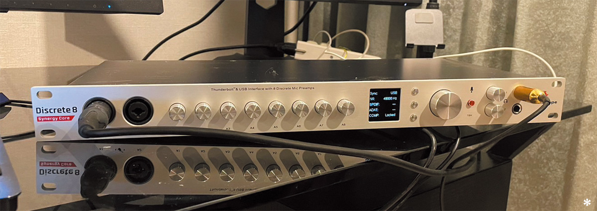 ANTELOPE AUDIO Discrete 8 Synergy Coreは、独自設計のマイクプリを８基搭載するオーディオ・インターフェース