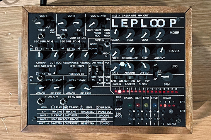 シンセサイザー／シーケンサーのLABORATORIO ELETTRONICOPOPOLARE LepLoop